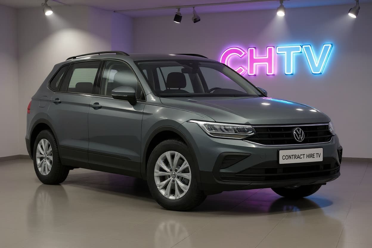 Volkswagen Tiguan Diesel Estate, front right view